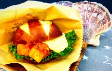 01_（室蘭）ほたてチリバーガー